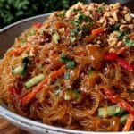 asiatischer glasnudelsalat erdnuss-dressing - featured image