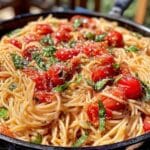 One-Pot-Pasta mit Tomaten und Basilikum - featured image